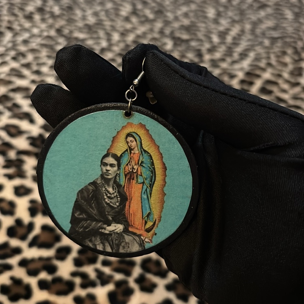 FRIDA KAHLO ♥️ Virgin Mary Wood Earrings Handmade Mexican Artist Guadalupe Icon - Picture 14 of 14